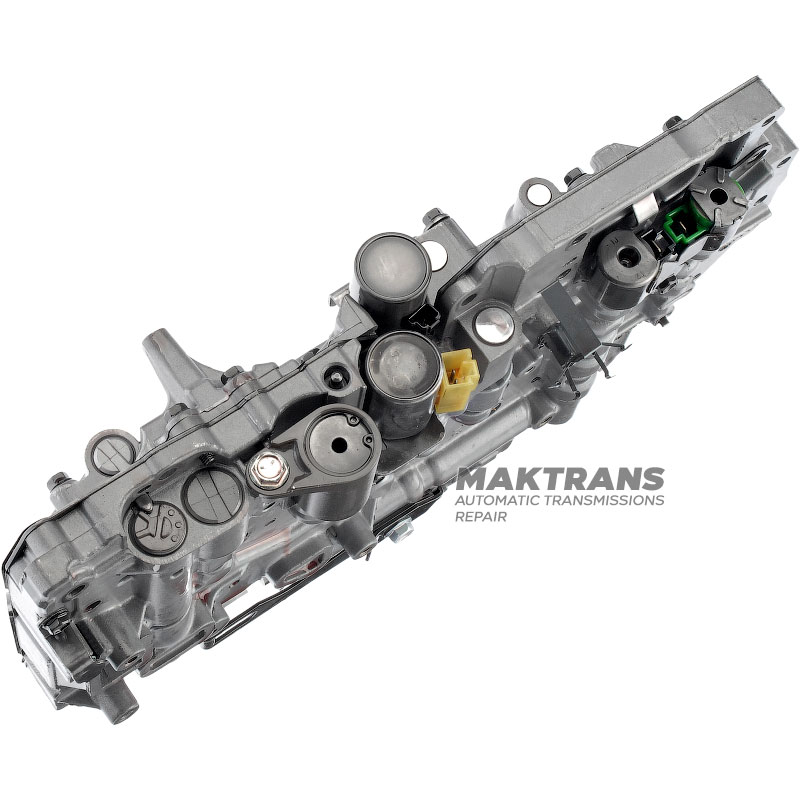 Ventilkörperbaugruppe mit Magnetventilen (nicht verifiziert) TOYOTA A340E / A340F – aus dem Getriebe entfernt mit Markierungen (35010-35A00 / 35000-35A20), TOYOTA TACOMA (TRN220L-TRPDKA), Motor: (2TRFE) 2700 CC 16-VENTIL DOHC EFI