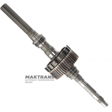 Abtriebswelle, hinteres Planetengetriebe (4 Satelliten, 19 Zähne) TOYOTA / LEXUS A750E, A760E — Abtriebswellenlänge 272 mm (Länge des verzahnten Teils 140 mm), 23 Keile (Außen-Ø 30,40 mm)