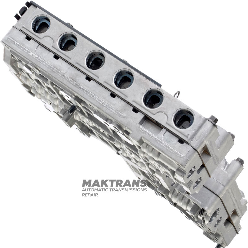 Überholtes Hydraulikaggregat (ohne Magnetspulen) FORD 10R60, 10R80 — (Trennplatte HL3P-7Z490-CG, ohne Handventil)