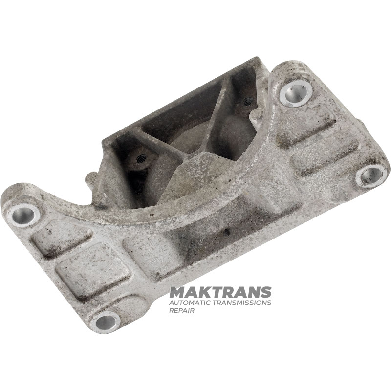 Befestigungswinkel, hinten ZF 8HP70, 870RE, 8HP45, 845RE, 850RE — 68146569AB