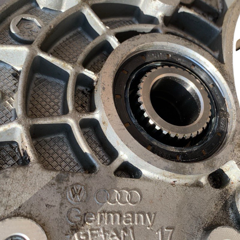 Getriebebaugruppe (gebraucht, ungeprüft) VAG DSG6 DQ250 02E (4WD) — 02E301103J, Kennzeichnung QSN