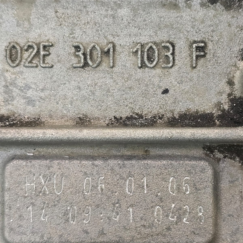 Getriebe (gebraucht, ungeprüft) VAG DSG6 DQ250 02E, 2WD — 02E301103F, Kennzeichnung HXU