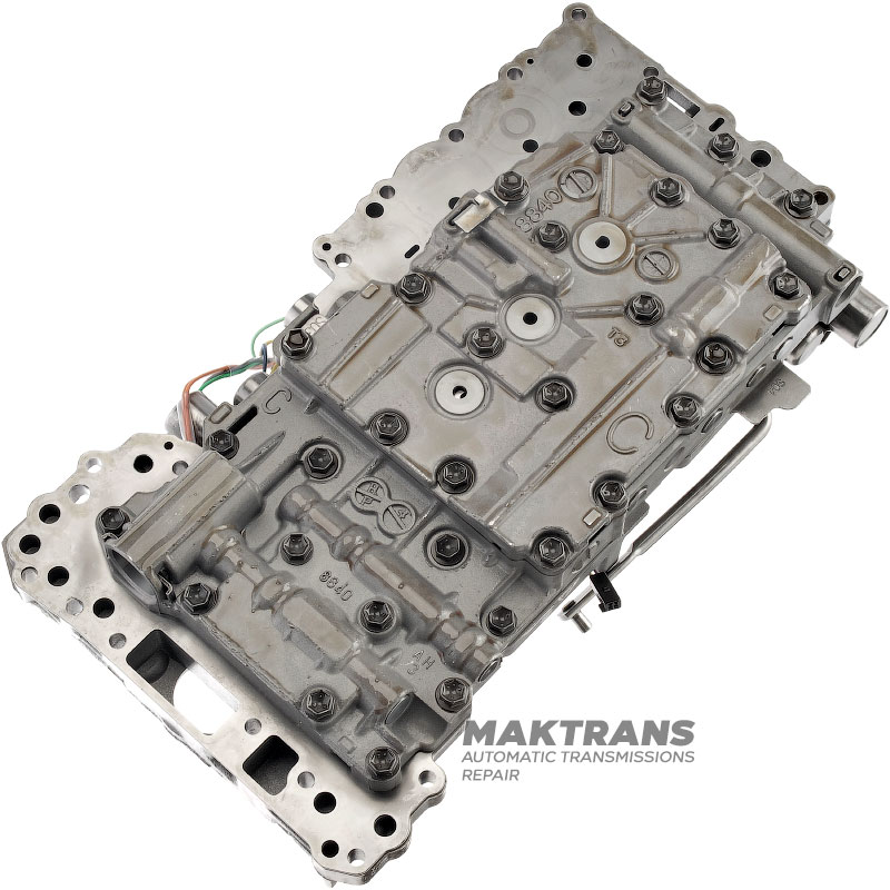 Ventilgehäuse mit Magnetventilen TOYOTA / LEXUS A750E, A750F — Trennplatte S04