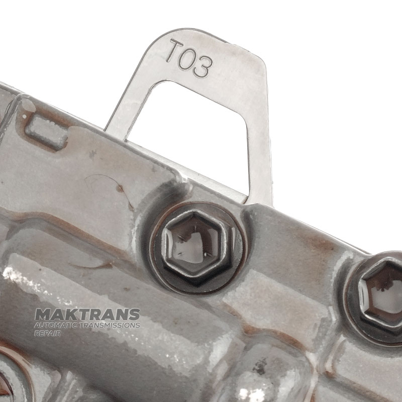 Ventilgehäuse mit Magnetventilen TOYOTA / LEXUS A750E, A750F — Trennplatte T03